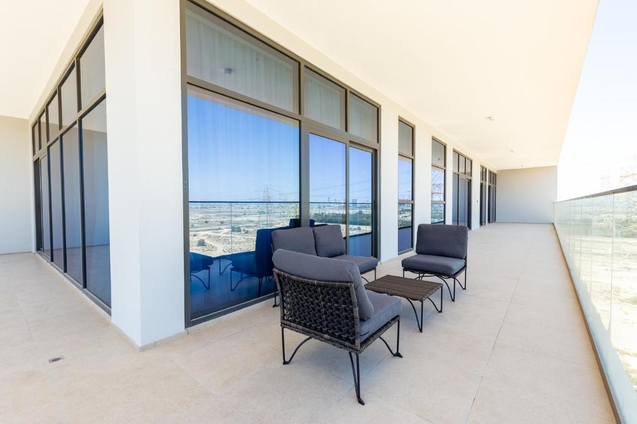 Amazing Deal! Stunning 3br With Huge Terrace - Jvt * Dubai
