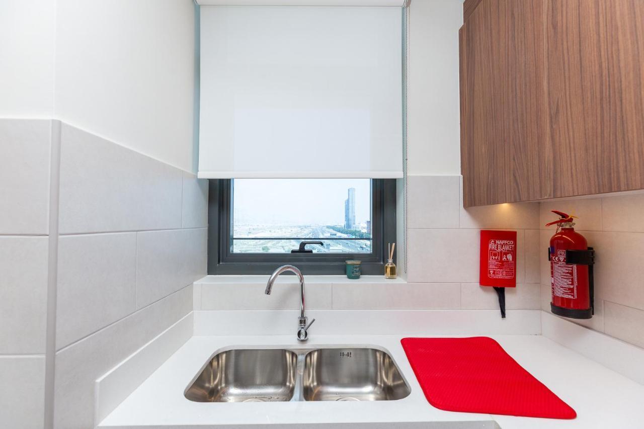 Апартаменты Amazing Deal! Stunning 3br With Huge Terrace - Jvt Дубай