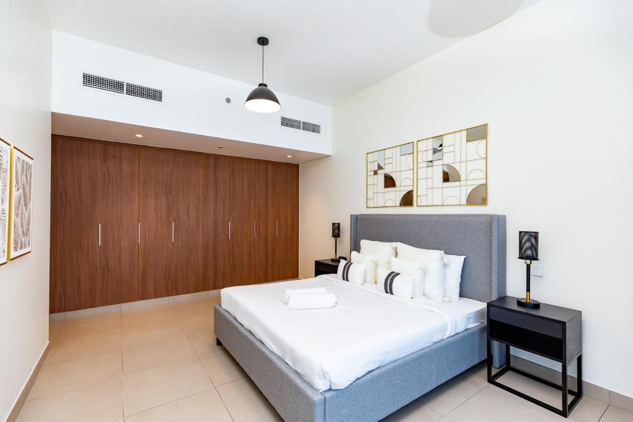 Amazing Deal! Stunning 3br With Huge Terrace - Jvt Дубай