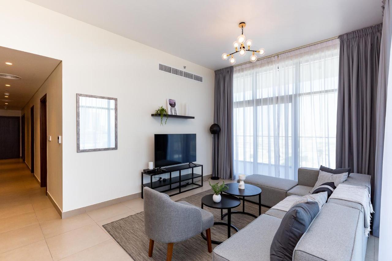 Amazing Deal! Stunning 3br With Huge Terrace - Jvt Дубай
